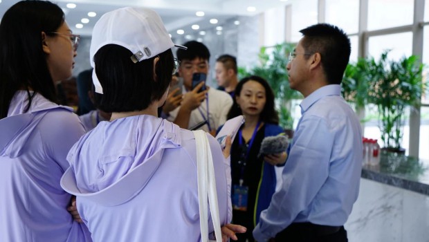 全国主流融媒体中心相约走进百年佛慈