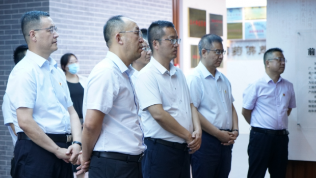 兰州三毛集团党委书记、董事长谭小毅一行莅临新永利官网调研